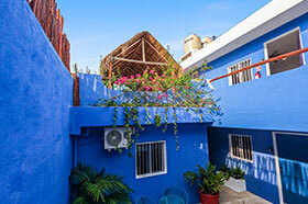 CasaBella-Private Villa-6 Bed 6 bath w/shower-Beachwalking distance