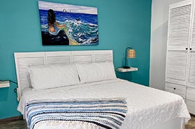 Oceano-Private Masterbedroom w/bathroom & shower near to the beach.